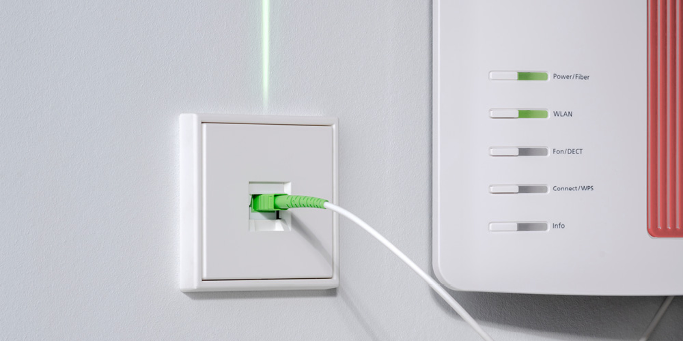 Die neuen Glasfaser-Anschlussdosen bei Carotenuto und Khalil GbR in Steinheim an der Murr